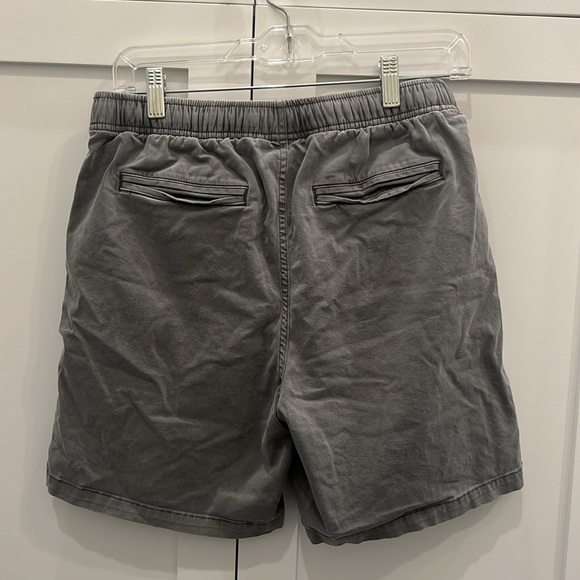 GAP Men’s 7” Easy Shorts size XS color Soft Black. - Picture 3 of 4